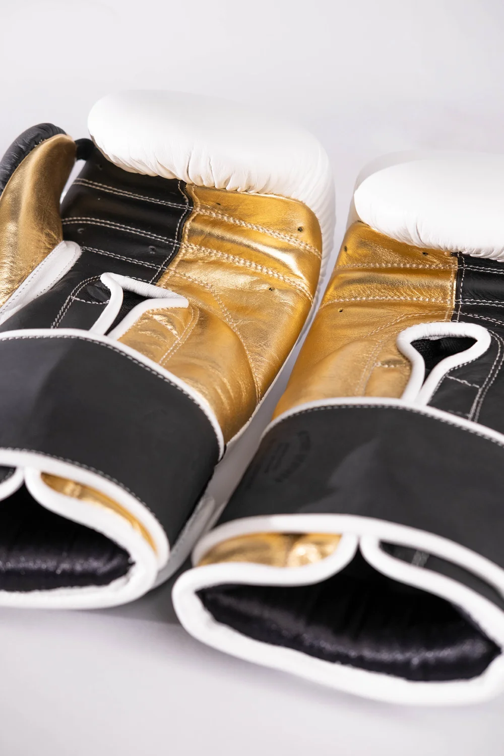 201207 WHITEKNUCKLE CUSTOM FIGHT GEAR-21